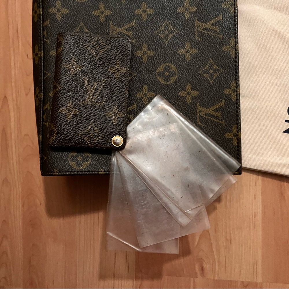 •Louis Vuitton 2019 Monogram Toilette AND LV Canvas pocket/organizer wallet - Picture 11 of 16